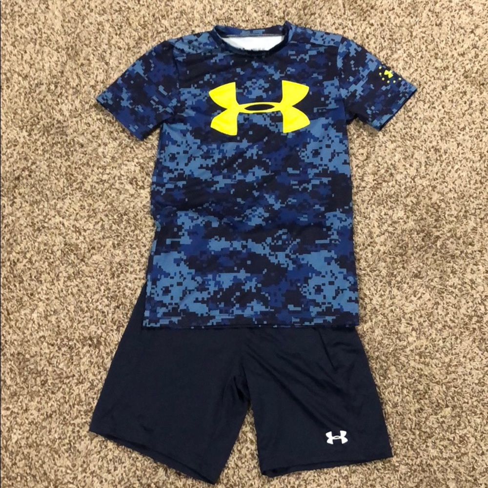Set of boys Under Armour.